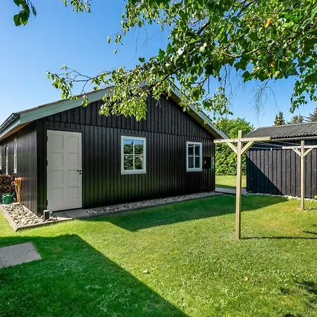Esalina - From The Sea In Ne Jutland By Interhome * Hals